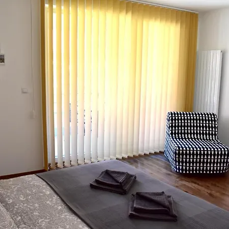 Downtown Bed & Breakfast! פראג