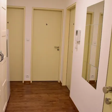 דירה Downtown Bed & Breakfast!