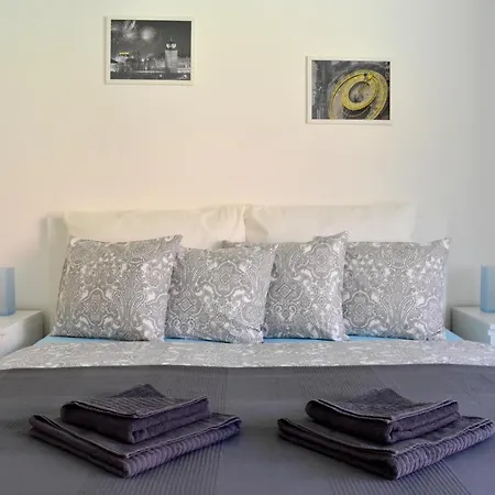 Downtown Bed & Breakfast! 아파트 *